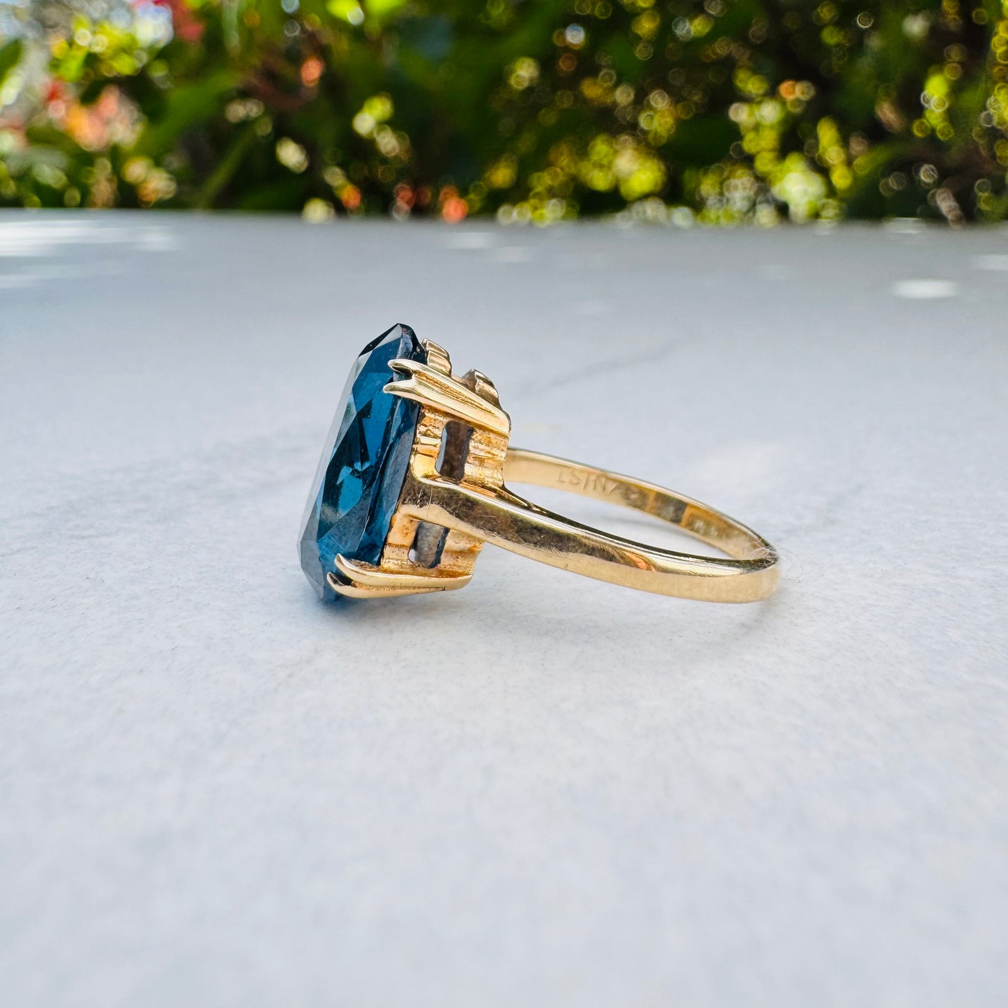 Vintage 1963 Blue Spinel Ring | Yellow Gold | Size J 1/2