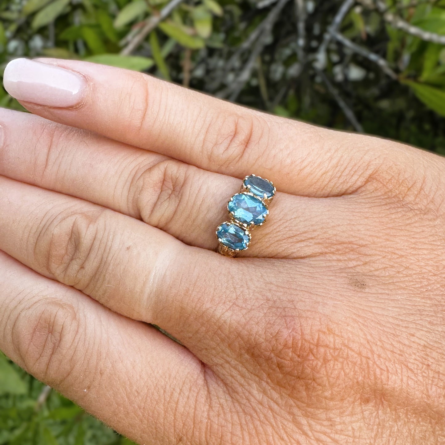 3 Stone Blue Spinel Ring | Yellow Gold | Size O
