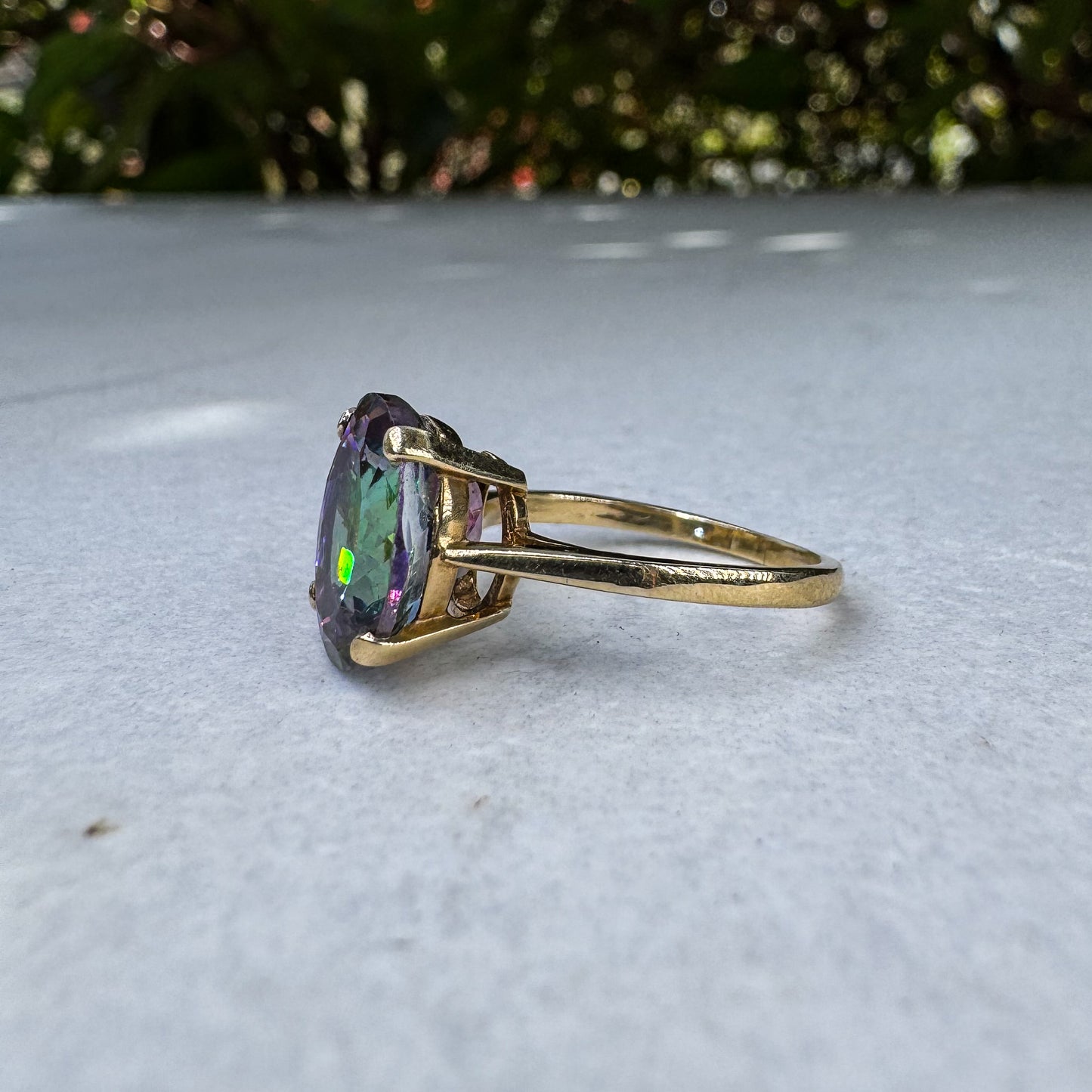 Stunning Mystic Topaz Ring | Yellow Gold | Size L