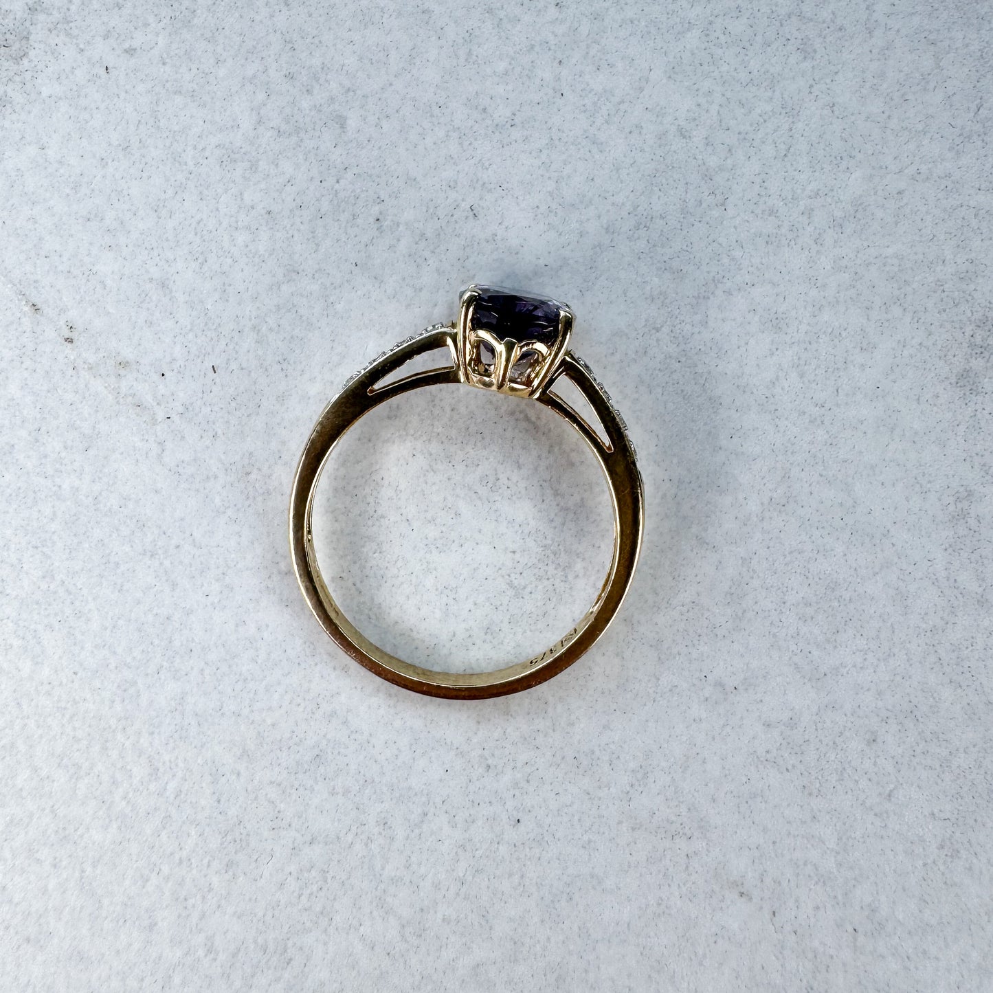 Purple Iolite and Diamond Ring | Yellow Gold | Size P