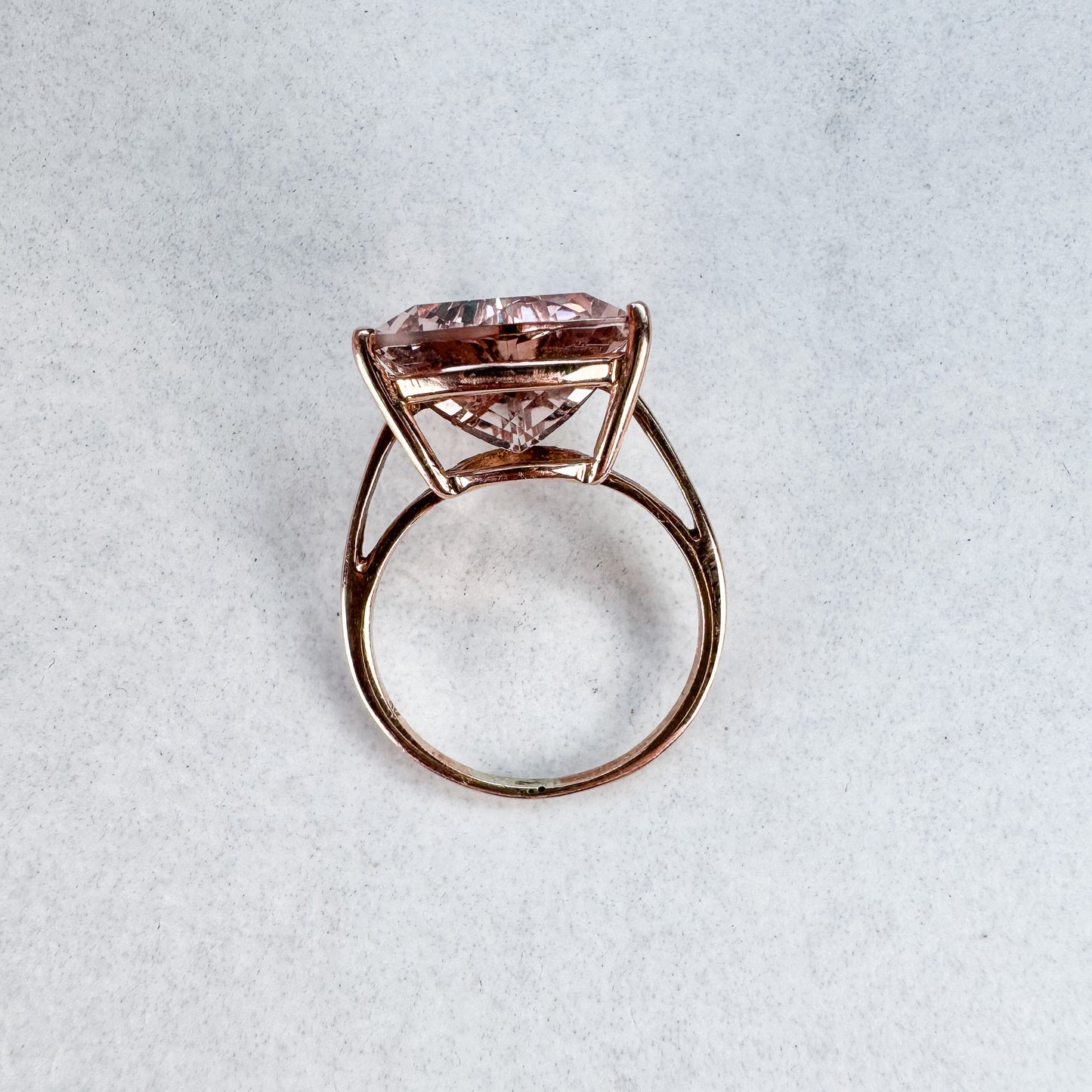 Trillion Cut Morganite Ring | Rose Gold | Size L