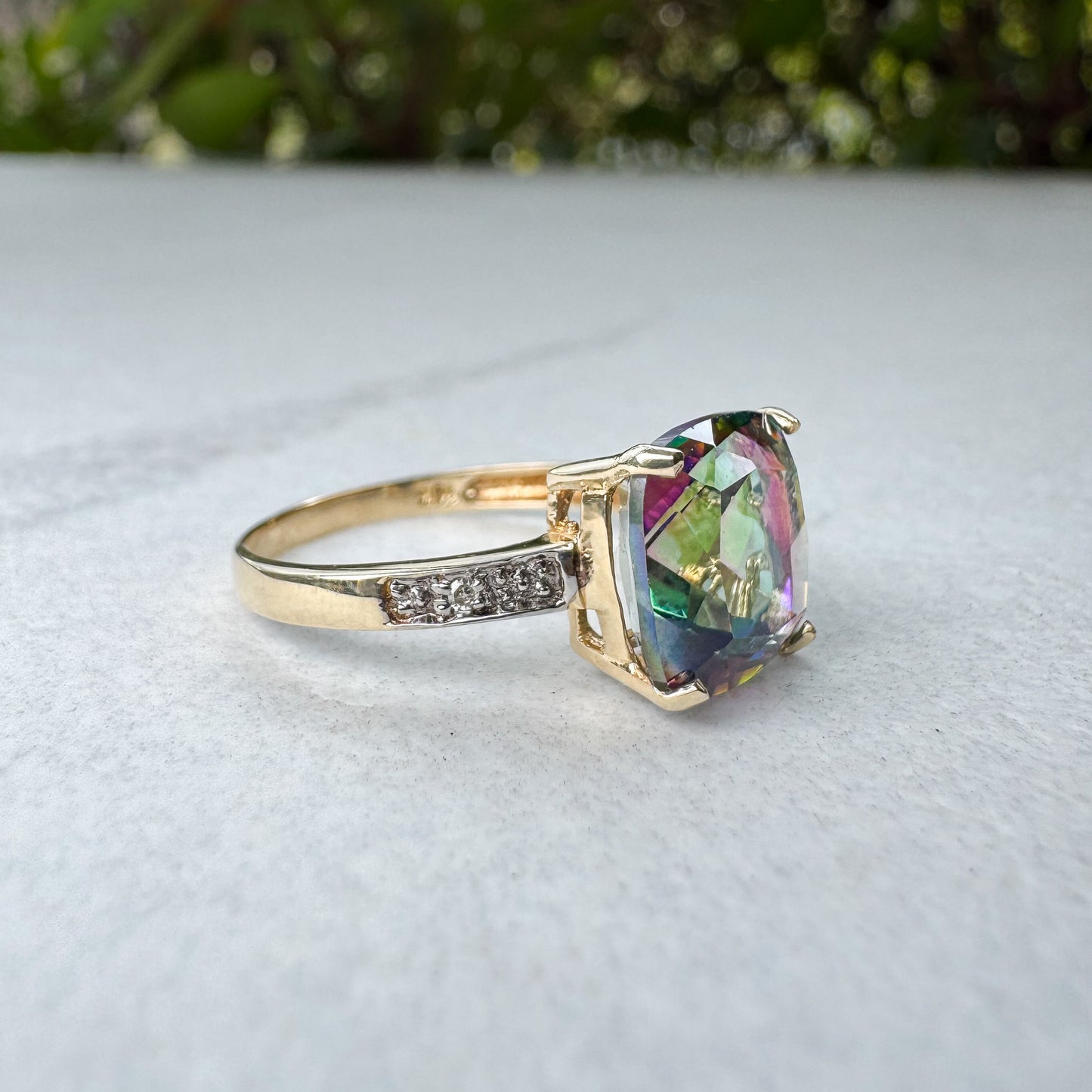 Cushion-Cut Mystic Topaz & Diamond Ring | Yellow Gold | Size P