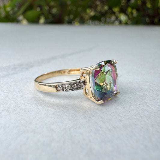Cushion-Cut Mystic Topaz & Diamond Ring | Yellow Gold | Size P