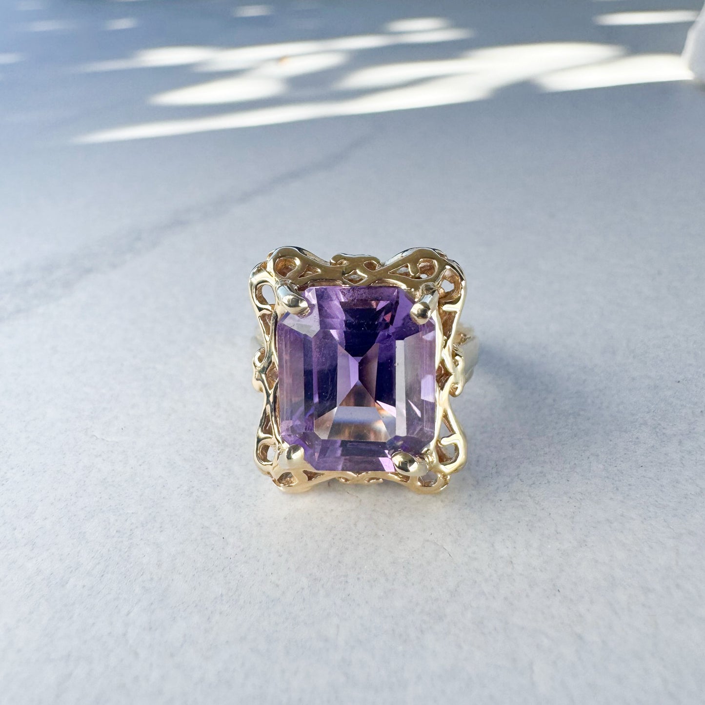 Vintage Emerald-Cut Amethyst | Yellow Gold | Size K