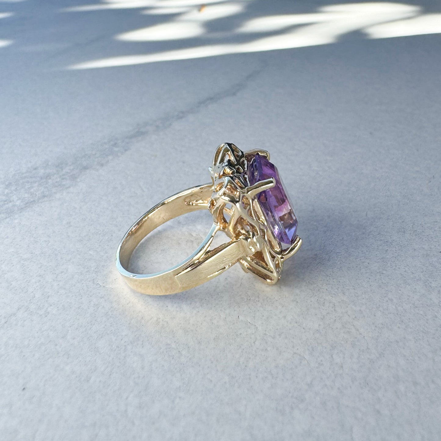 Vintage Emerald-Cut Amethyst | Yellow Gold | Size K