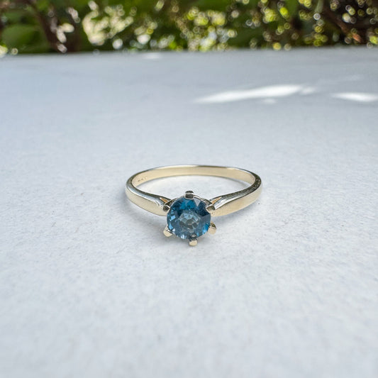 Teal Topaz Solitaire | Yellow Gold | Size P